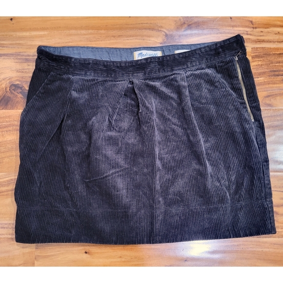 Madewell Corduroy Mini Skirt Black Pockets Side Zip Pleated Cotton Lined Size 29